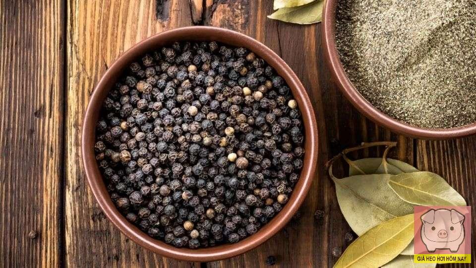 giá tiêu hôm nay 26/10/2025, giá tiêu, giá tiêu trong nước, giá tiêu xuất khẩu, thị trường hồ tiêu Việt Nam, xuất khẩu hồ tiêu, kim ngạch hồ tiêu