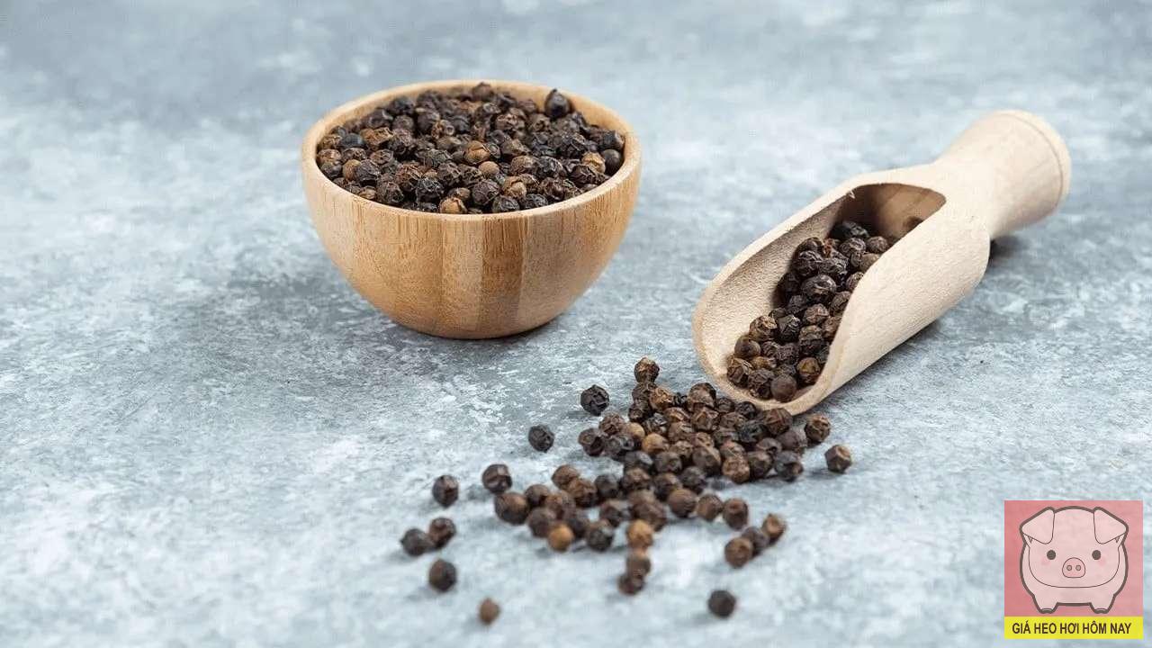 dự báo giá tiêu 27/10/2025, giá tiêu hôm nay, giá hồ tiêu trong nước, xuất khẩu hồ tiêu Việt Nam, thị trường hồ tiêu